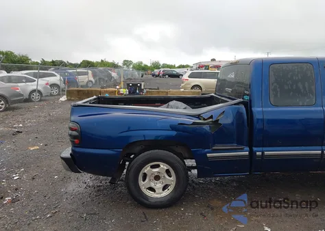 2002 Chevrolet Silverado 1500 Ls z USA, uszkodzony, nr VIN 1GCEC19V02Z213790